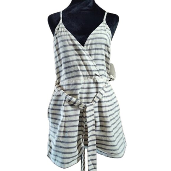 Billabong Women's Linger on Romper Size M/M/M NWT Grey and Beige - Picture 3 of 15